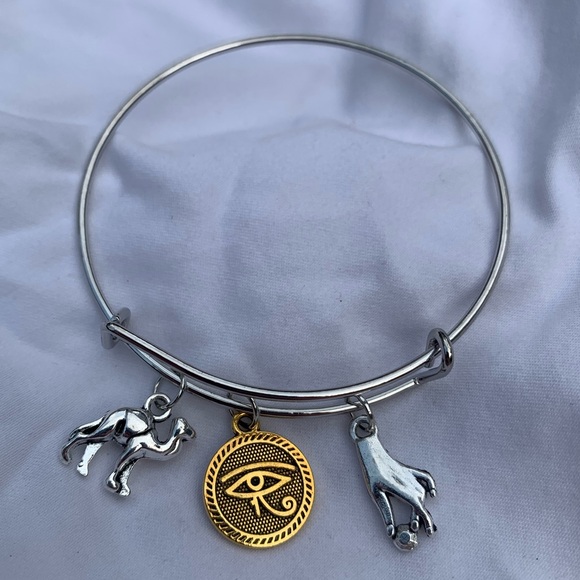 Brand New! Handmade! Adjustable Charm Bangle Bracelet! - Picture 2 of 5